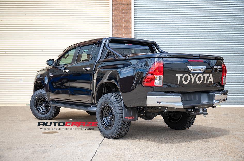 TOYOTA HILUX N80 4WD ZEPHYR MATTE BLACK